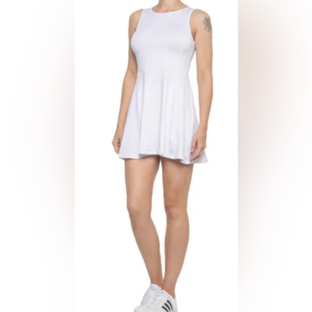 KYODAN Women's Tennis Dress NEW w/Shorts- Size Medium White